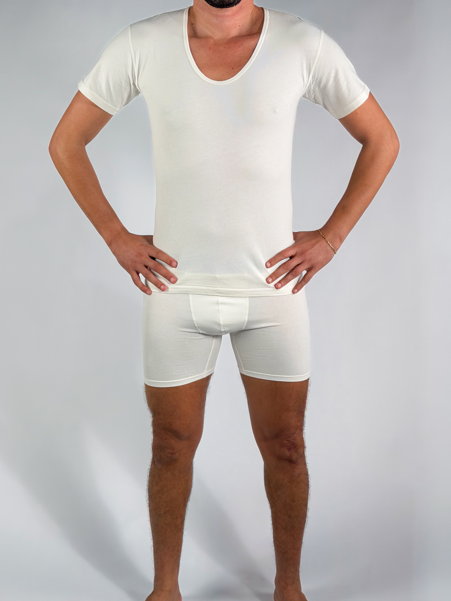 White T-shirt d’intérieur – Col en V (100% coton)