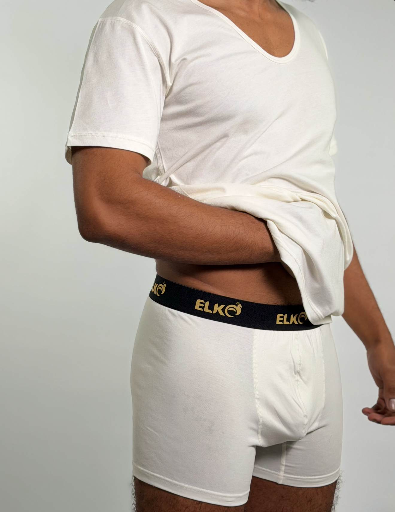 White T-shirt d’intérieur – Col en V (100% coton)